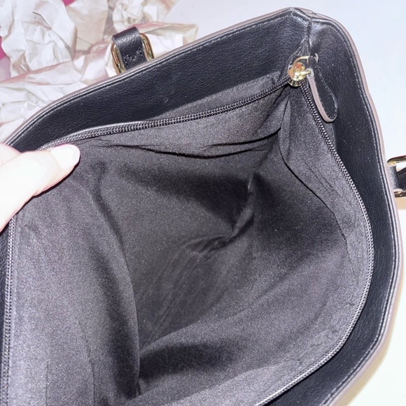 Liz Claiborne Black Tote with Gold Zipper - Picture 9 of 15